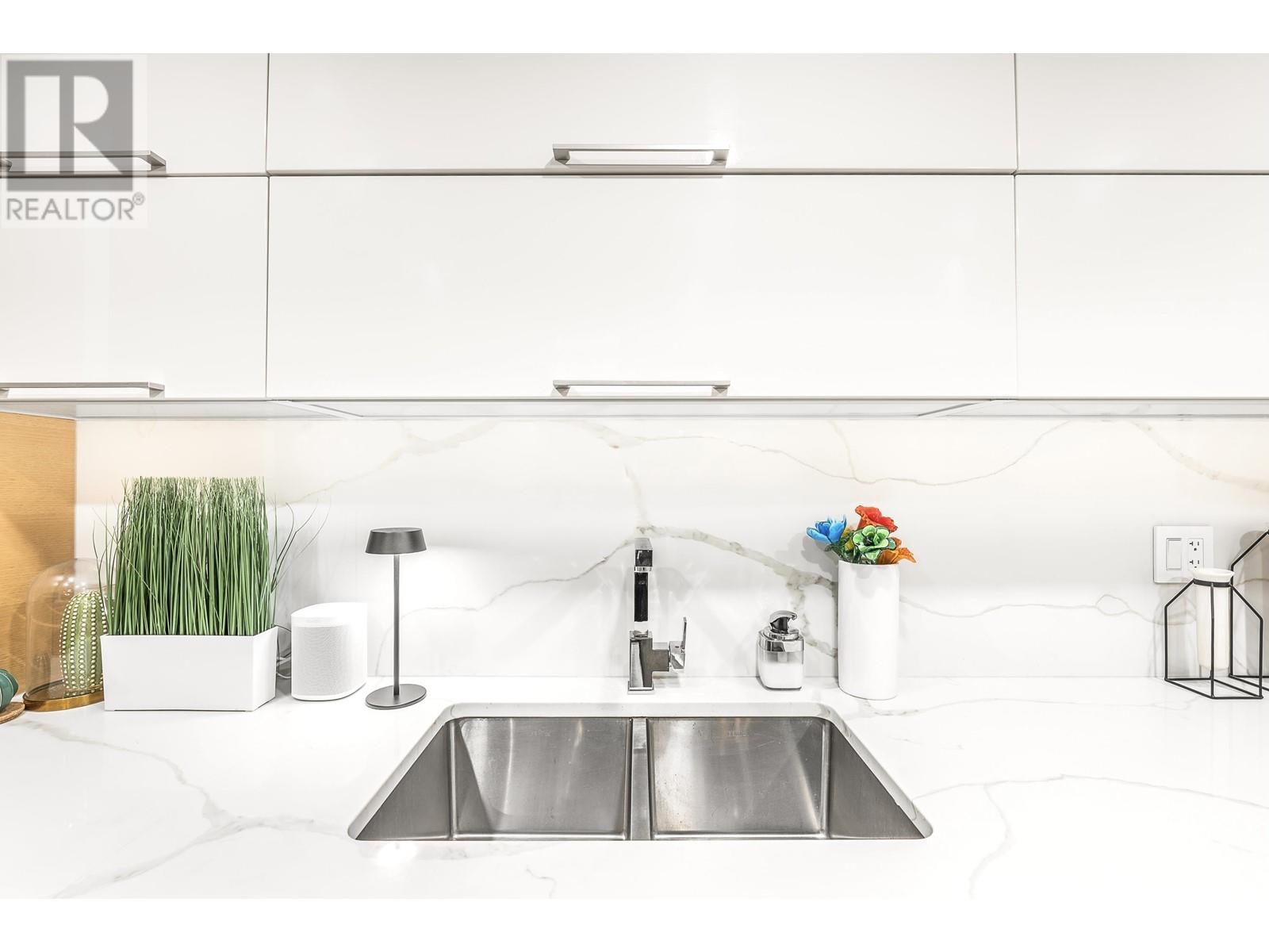 Listing Picture 11 of 40 : 2603 8 SMITHE MEWS, Vancouver / 溫哥華 - 魯藝地產 Yvonne Lu Group - MLS Medallion Club Member