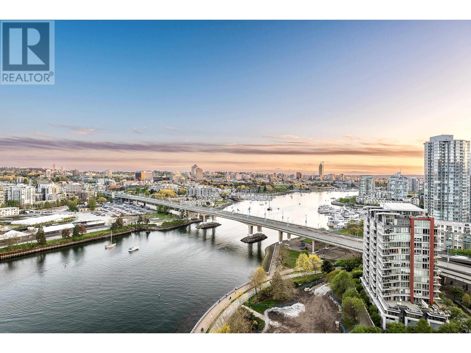 Listing Picture 28 of 40 : 2603 8 SMITHE MEWS, Vancouver / 溫哥華 - 魯藝地產 Yvonne Lu Group - MLS Medallion Club Member