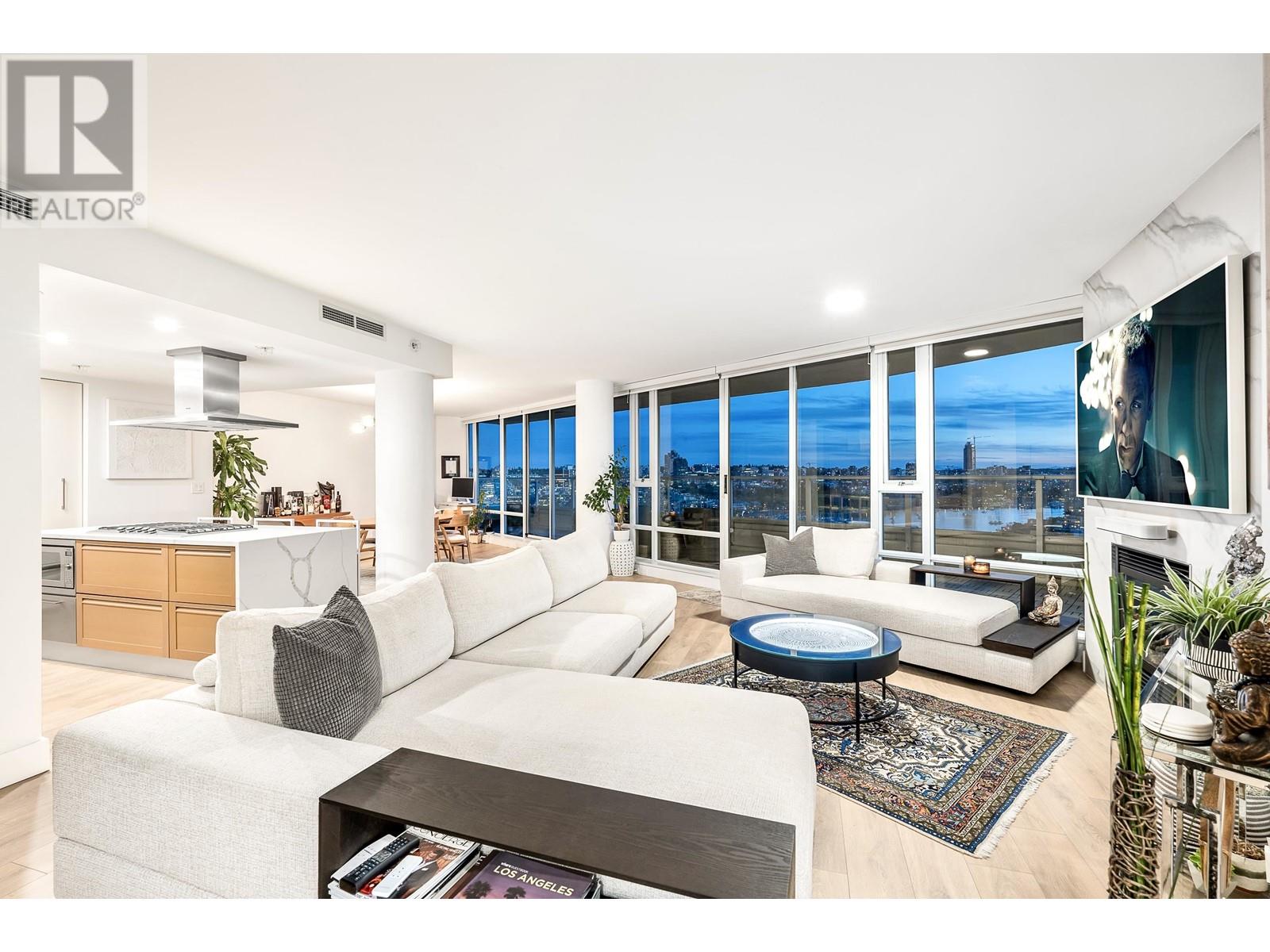 Listing Picture 3 of 40 : 2603 8 SMITHE MEWS, Vancouver / 溫哥華 - 魯藝地產 Yvonne Lu Group - MLS Medallion Club Member