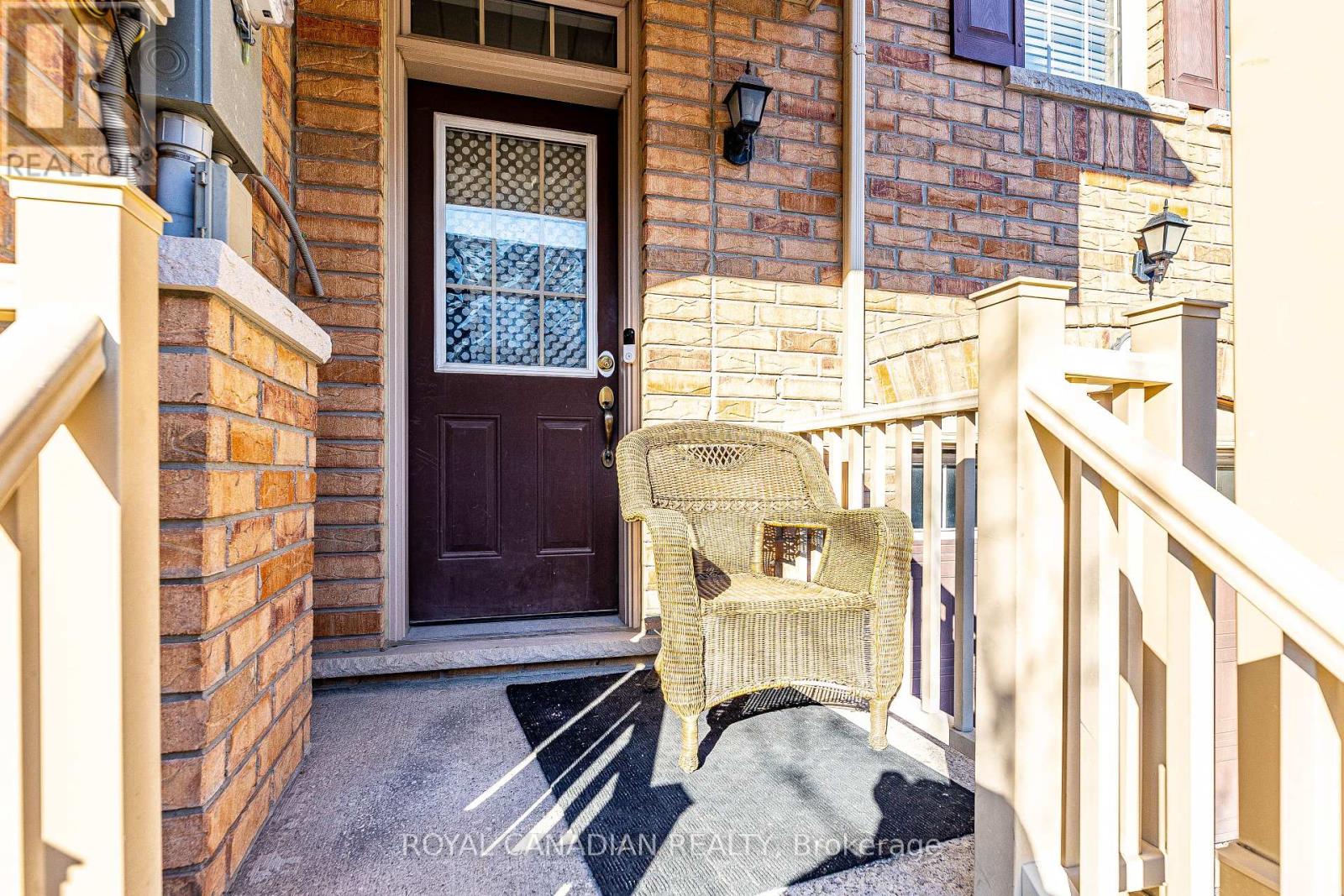 107 Sea Drifter Crescent, Brampton, Ontario  L6P 4B1 - Photo 4 - W11949254