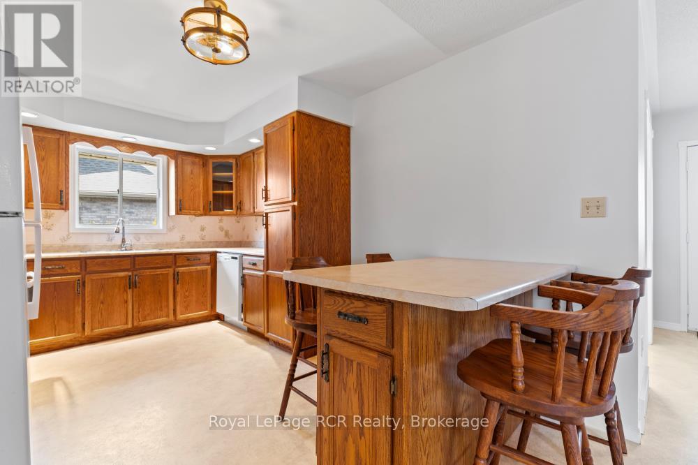 282 Forest Glen Drive, Wellington North, Ontario  N0G 2L2 - Photo 13 - X12029940