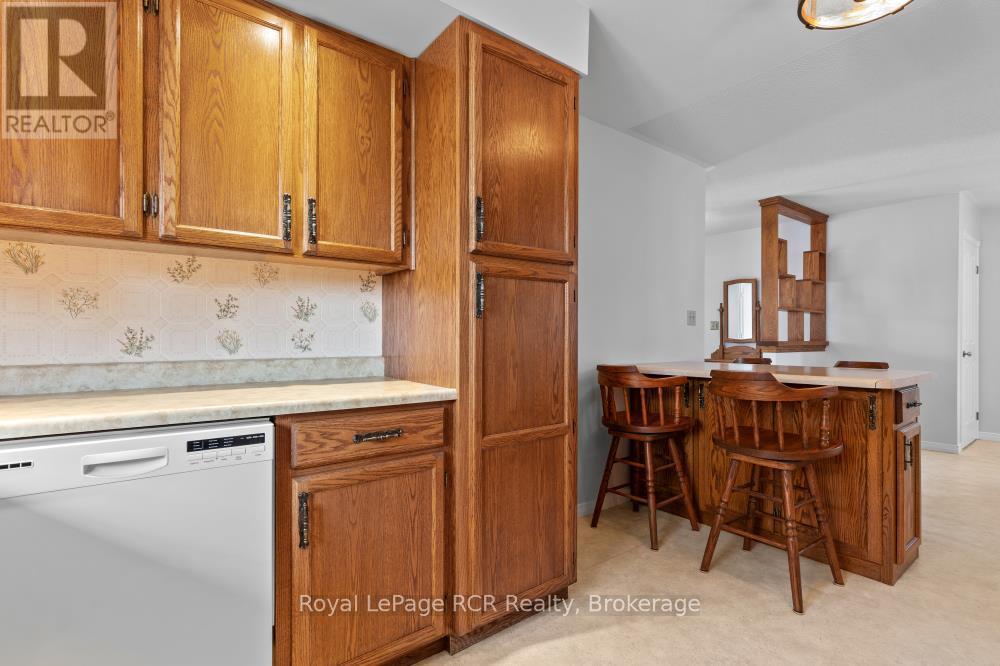 282 Forest Glen Drive, Wellington North, Ontario  N0G 2L2 - Photo 17 - X12029940