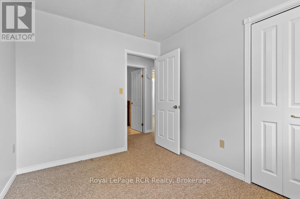 282 Forest Glen Drive, Wellington North, Ontario  N0G 2L2 - Photo 22 - X12029940