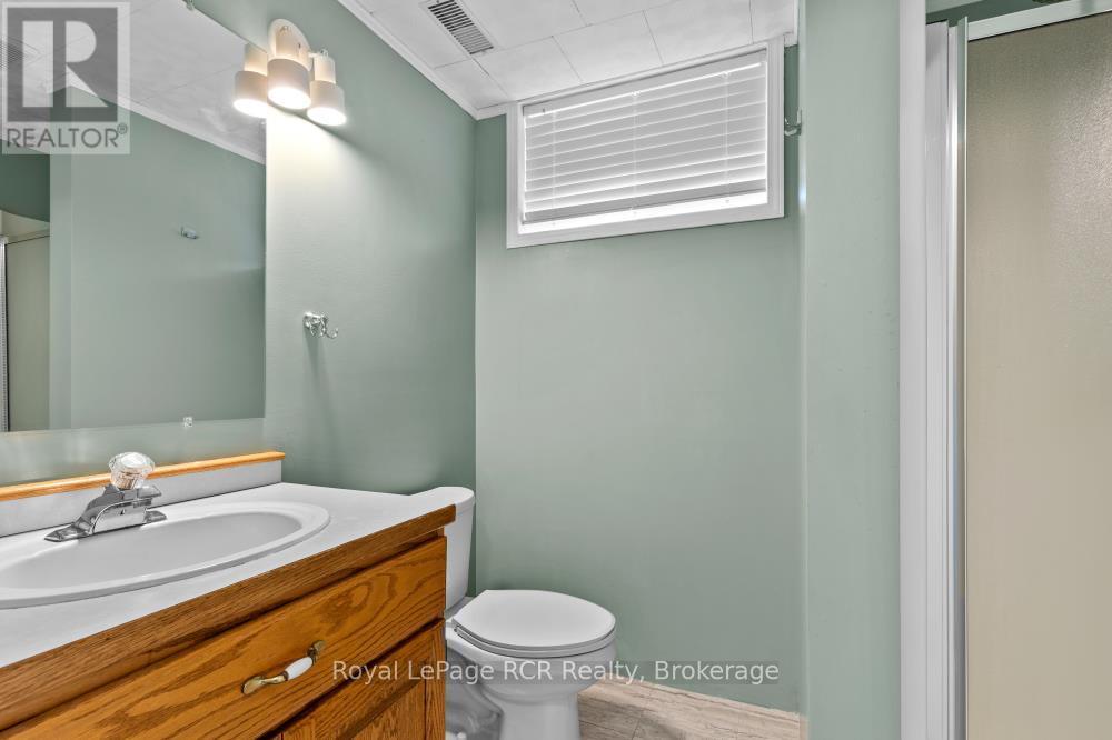 282 Forest Glen Drive, Wellington North, Ontario  N0G 2L2 - Photo 34 - X12029940