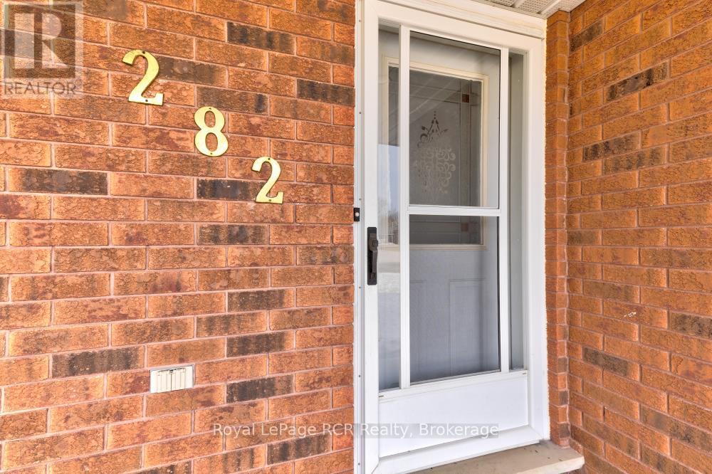 282 Forest Glen Drive, Wellington North, Ontario  N0G 2L2 - Photo 4 - X12029940