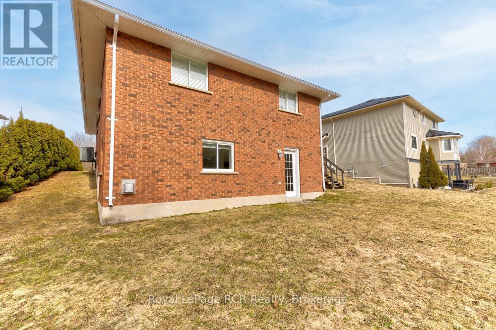 282 Forest Glen Drive, Wellington North, Ontario  N0G 2L2 - Photo 40 - X12029940