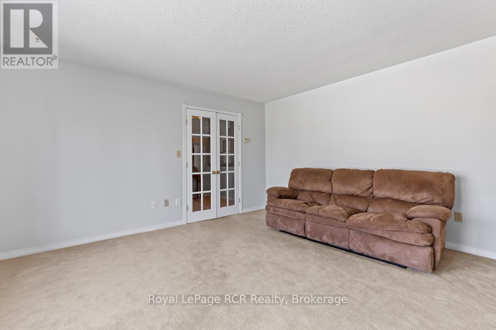 282 Forest Glen Drive, Wellington North, Ontario  N0G 2L2 - Photo 8 - X12029940