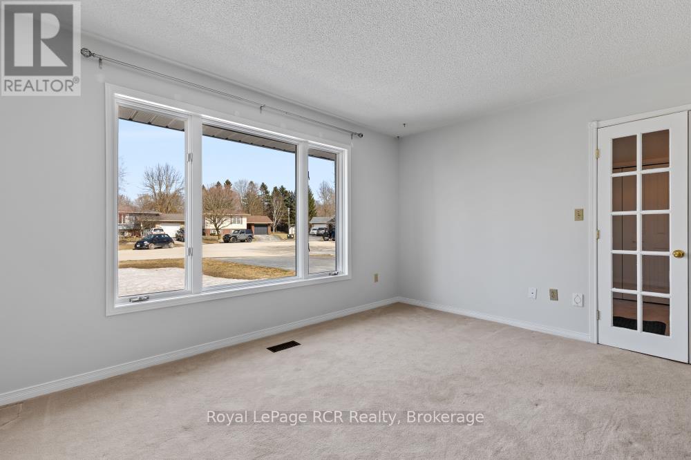 282 Forest Glen Drive, Wellington North, Ontario  N0G 2L2 - Photo 9 - X12029940