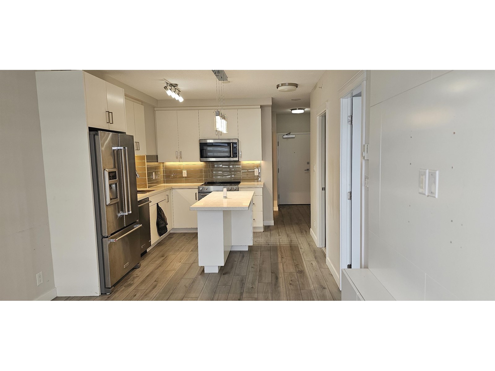 Property at 1003 11967 80 AVENUE image 3
