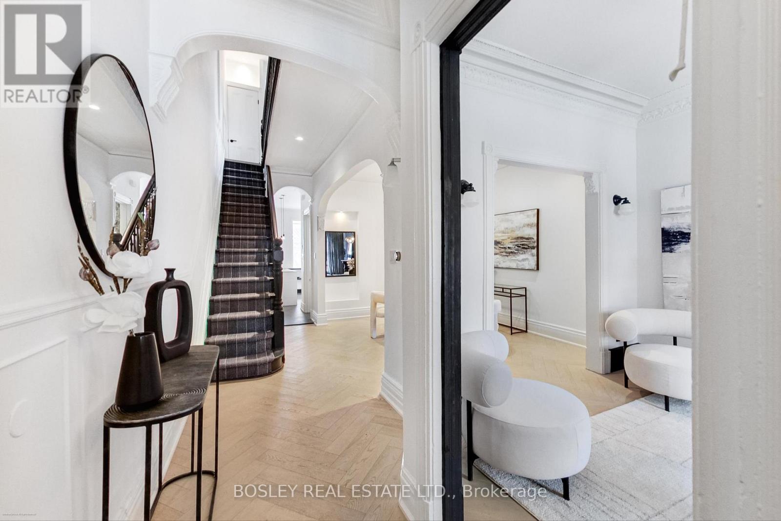 Property at 282 CRAWFORD STREET image 2