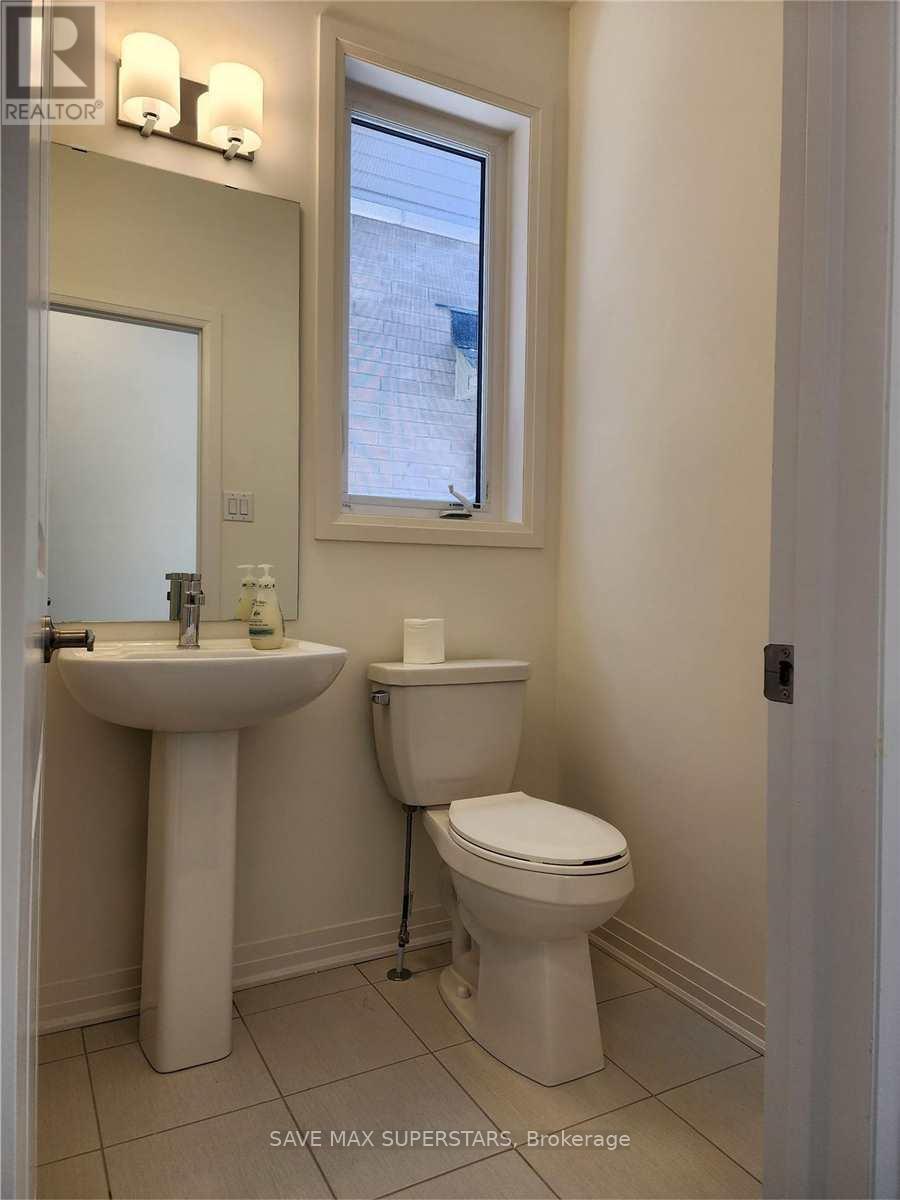 68 Copperhill Heights, Barrie, Ontario  L9J 0K6 - Photo 4 - S12029967