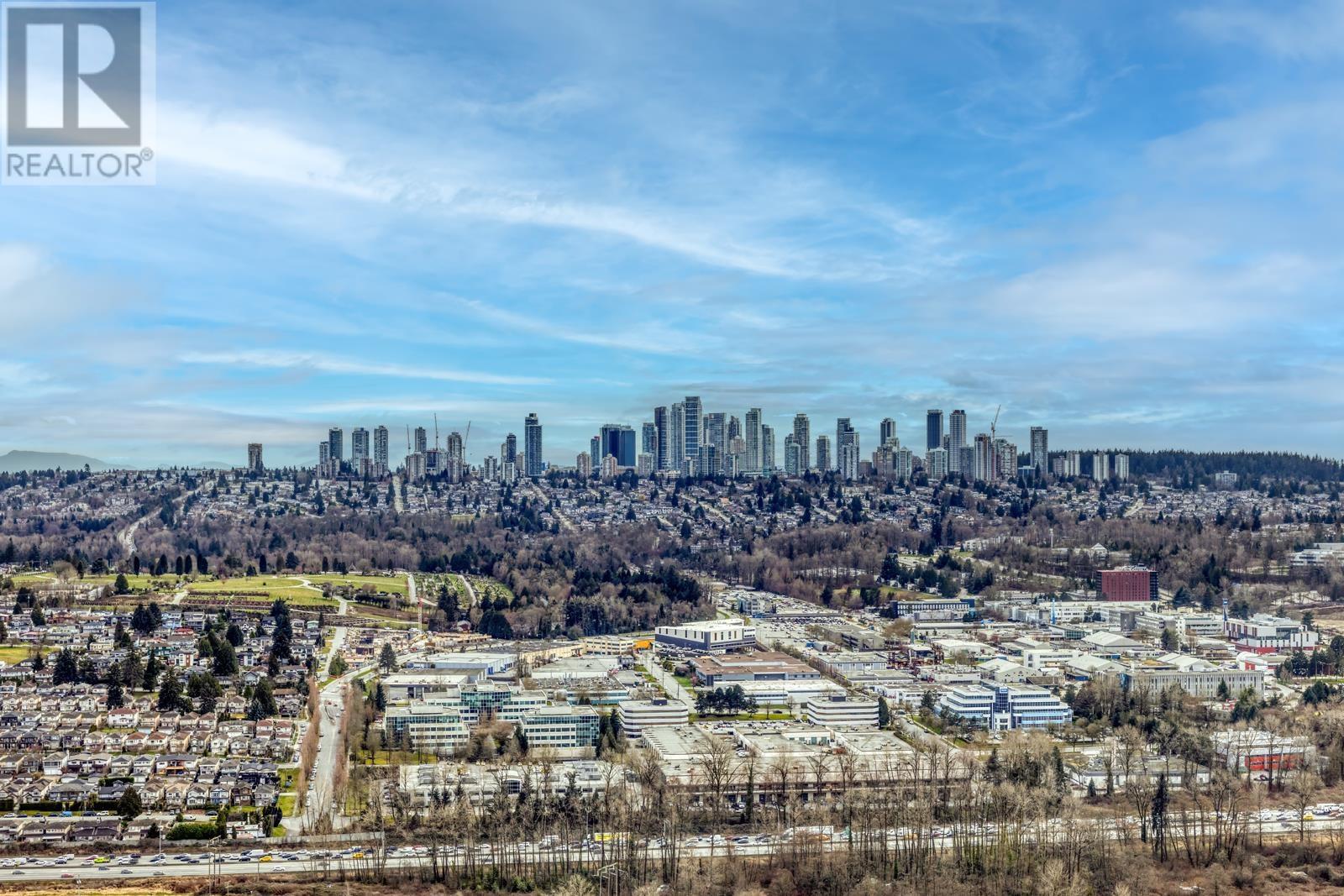 Listing Picture 26 of 37 : 4806 4880 LOUGHEED HIGHWAY, Burnaby / 本拿比 - 魯藝地產 Yvonne Lu Group - MLS Medallion Club Member