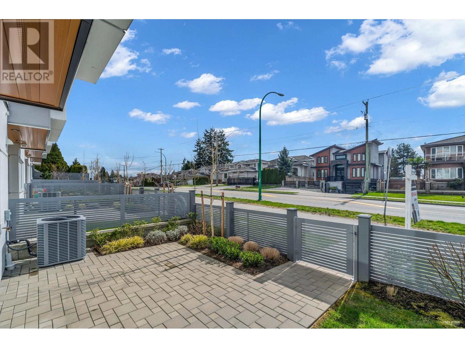 5603 Rumble Street, Burnaby, British Columbia  V5J 2C3 - Photo 3 - R2972333