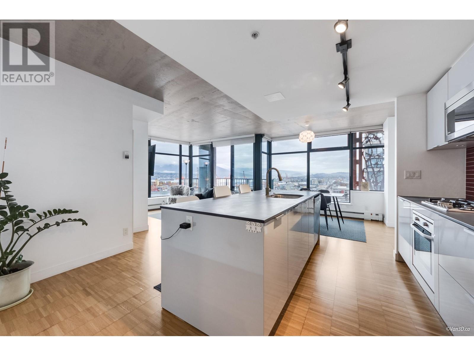 Listing Picture 23 of 40 : 2303 128 W CORDOVA STREET, Vancouver / 溫哥華 - 魯藝地產 Yvonne Lu Group - MLS Medallion Club Member