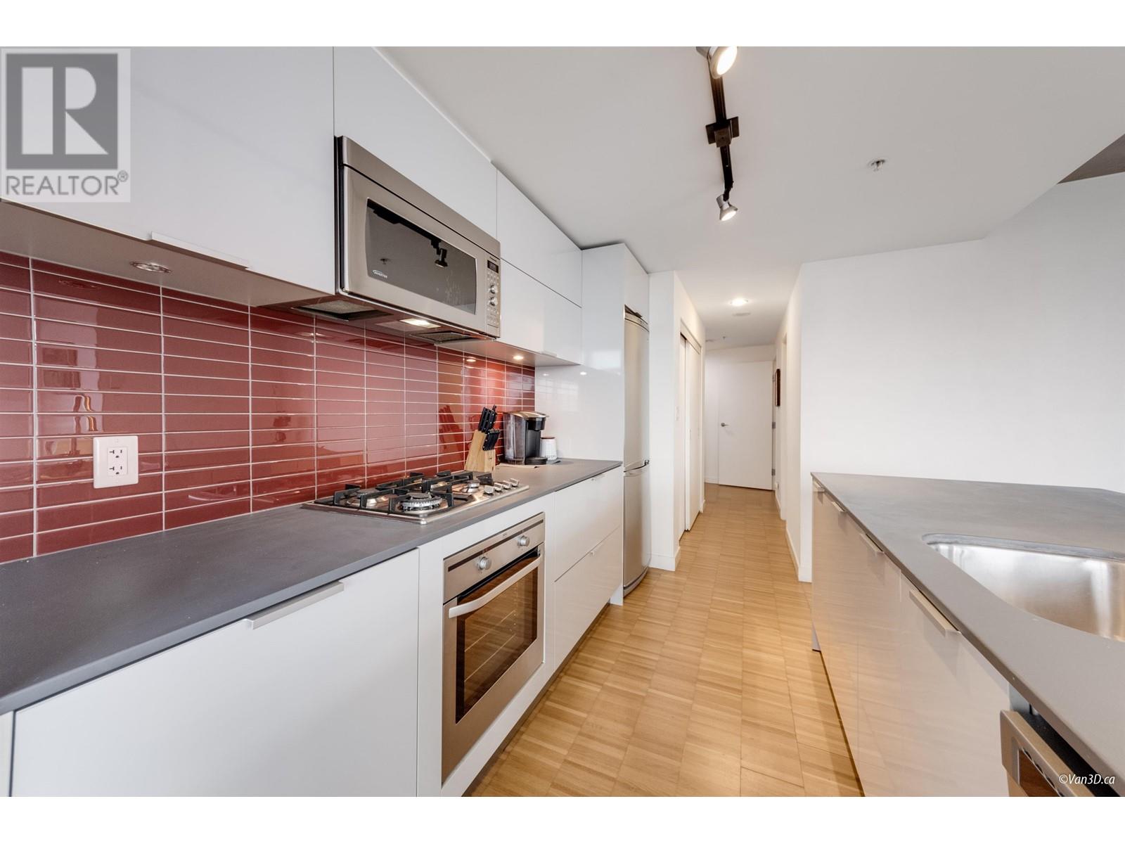 Listing Picture 22 of 40 : 2303 128 W CORDOVA STREET, Vancouver / 溫哥華 - 魯藝地產 Yvonne Lu Group - MLS Medallion Club Member