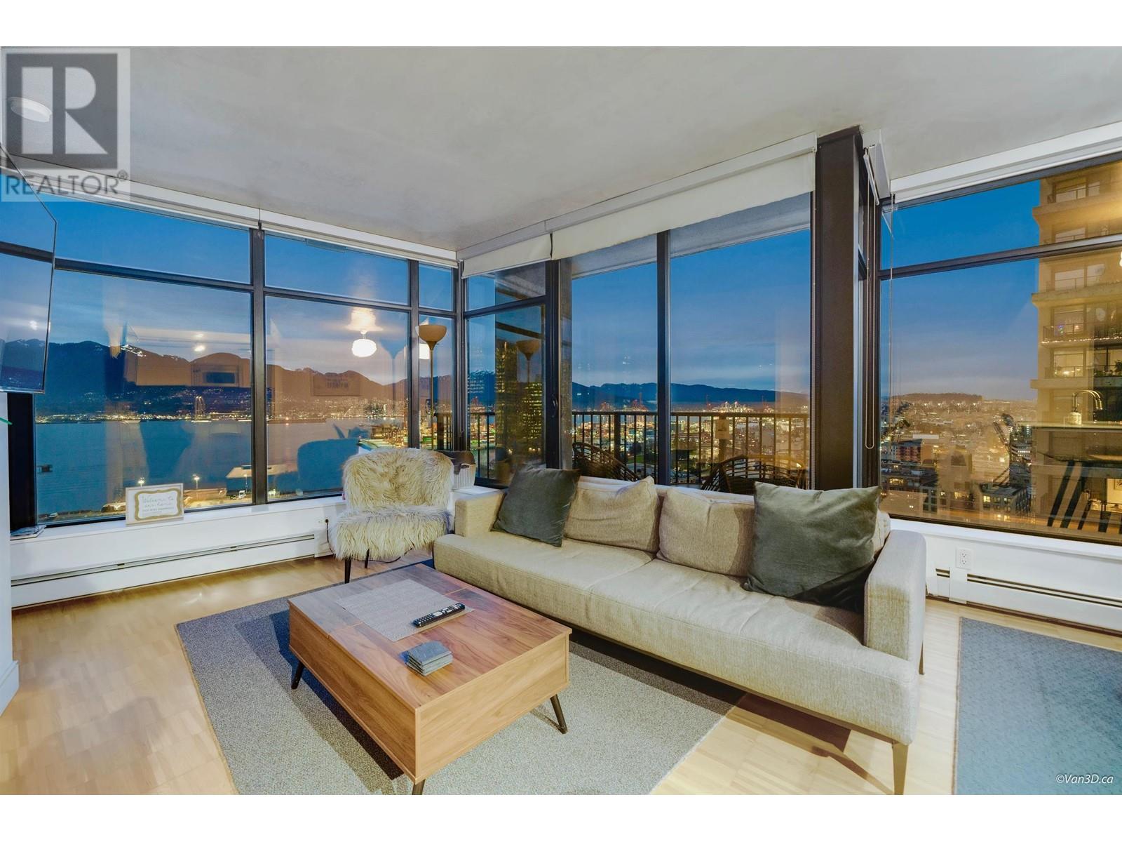 Listing Picture 2 of 40 : 2303 128 W CORDOVA STREET, Vancouver / 溫哥華 - 魯藝地產 Yvonne Lu Group - MLS Medallion Club Member