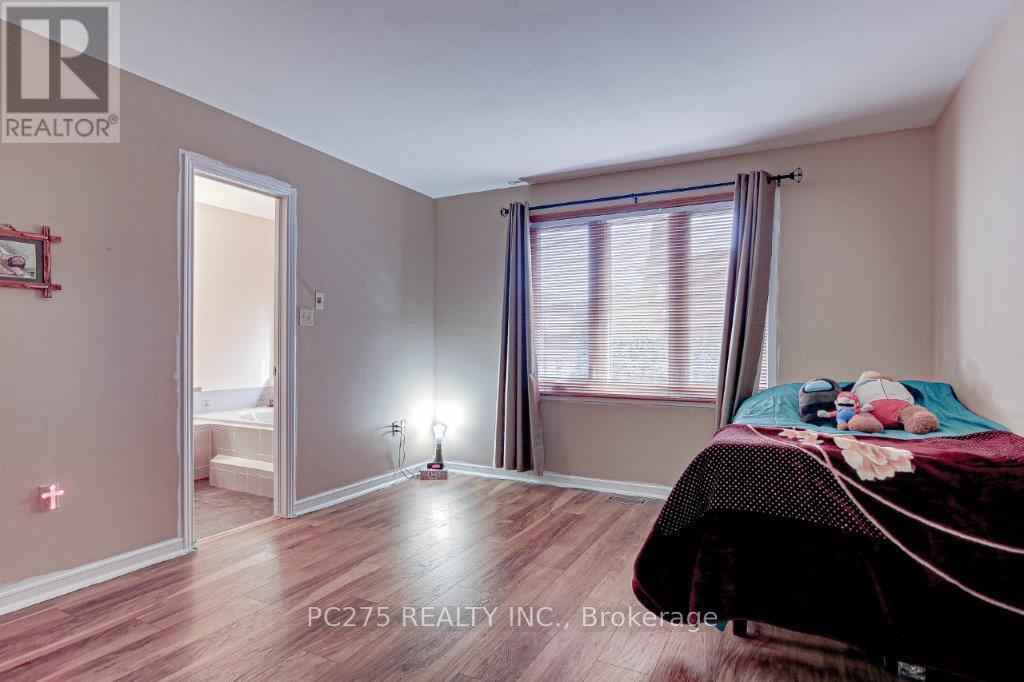 Photo 24 of 31 for 3914 Stacey Crescent