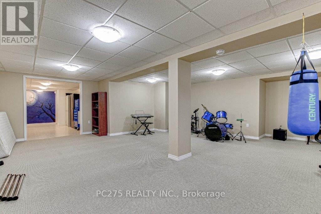 3914 Stacey Crescent, London South (South V), Ontario  N6P 1E8 - Photo 29 - X12011160