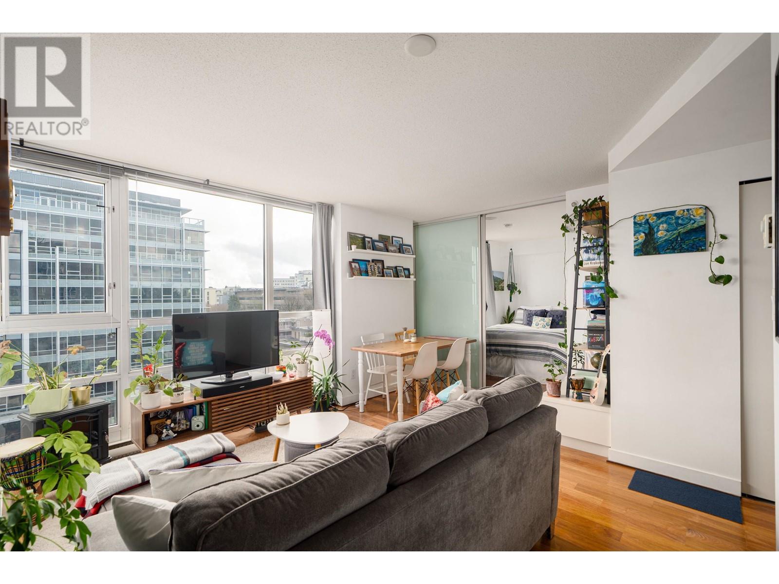 Listing Picture 11 of 24 : 808 1030 W BROADWAY AVENUE, Vancouver / 溫哥華 - 魯藝地產 Yvonne Lu Group - MLS Medallion Club Member