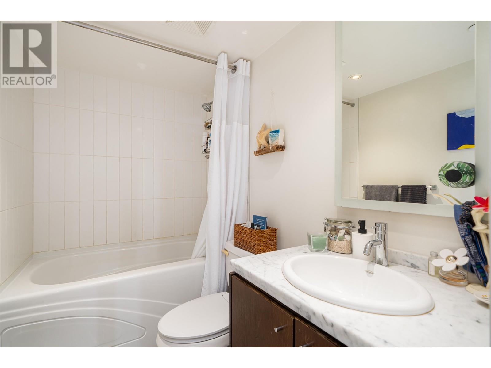 Listing Picture 15 of 24 : 808 1030 W BROADWAY AVENUE, Vancouver / 溫哥華 - 魯藝地產 Yvonne Lu Group - MLS Medallion Club Member