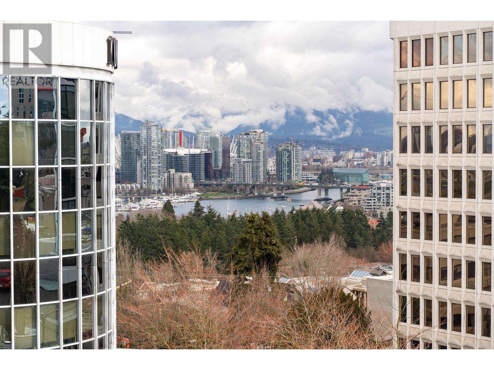 Listing Picture 21 of 24 : 808 1030 W BROADWAY AVENUE, Vancouver / 溫哥華 - 魯藝地產 Yvonne Lu Group - MLS Medallion Club Member