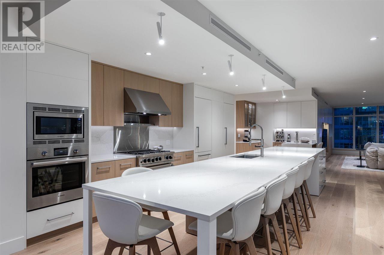 405 175 Victory Ship Way, North Vancouver, British Columbia  V7L 0G1 - Photo 5 - R2979985