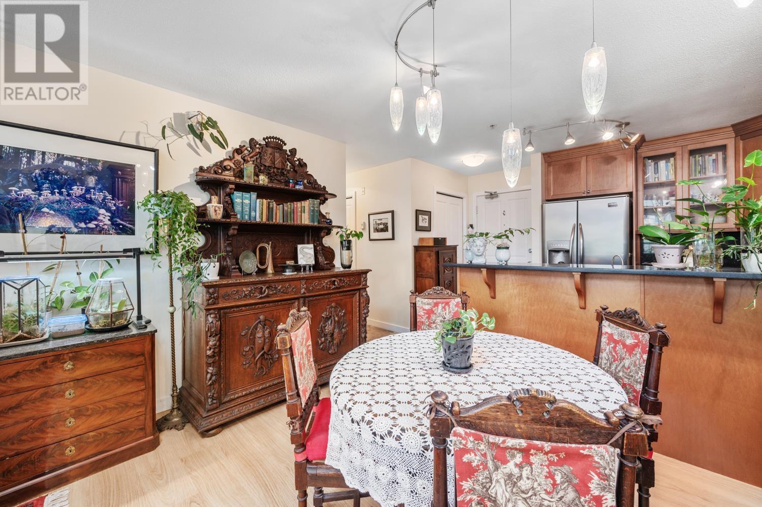 413 260 Newport Drive, Port Moody, British Columbia  V3H 5C6 - Photo 5 - R2980001