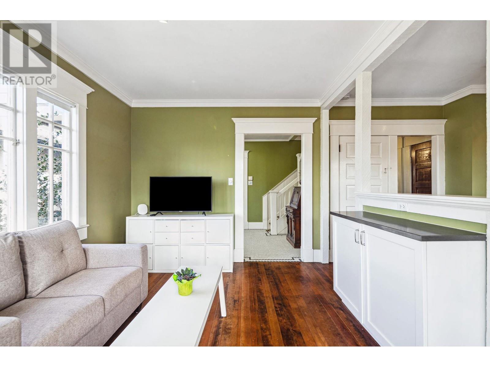 341 W 22nd Street, North Vancouver, British Columbia  V7M 2A3 - Photo 15 - R2979967