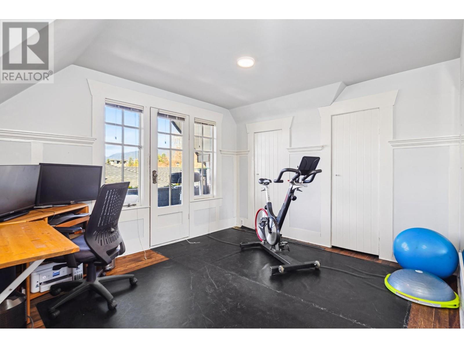 341 W 22nd Street, North Vancouver, British Columbia  V7M 2A3 - Photo 21 - R2979967