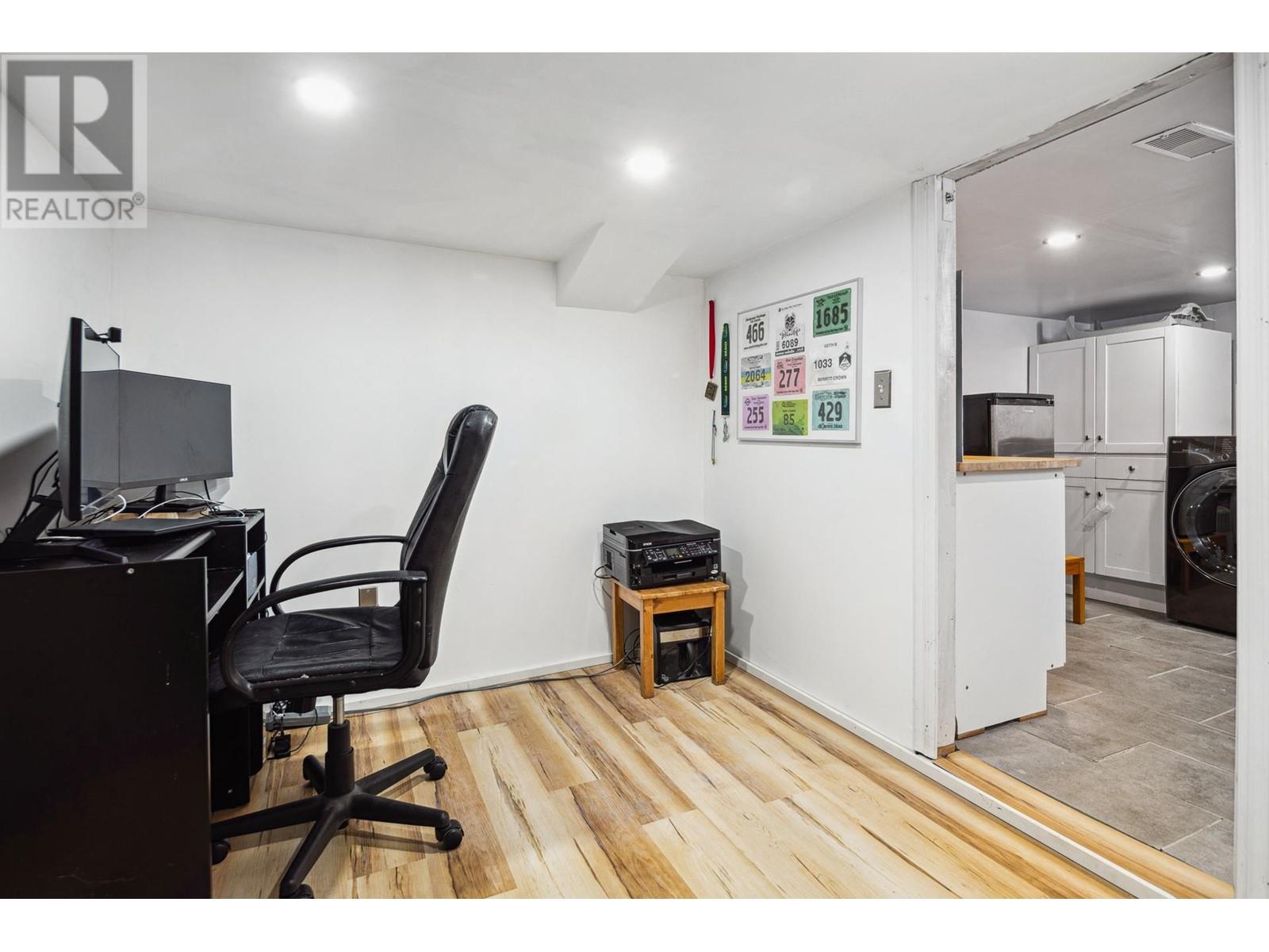 341 W 22nd Street, North Vancouver, British Columbia  V7M 2A3 - Photo 28 - R2979967