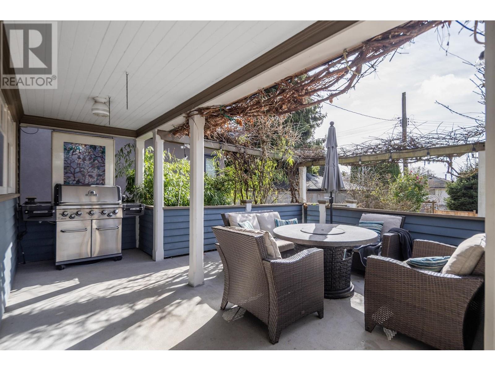 341 W 22nd Street, North Vancouver, British Columbia  V7M 2A3 - Photo 31 - R2979967