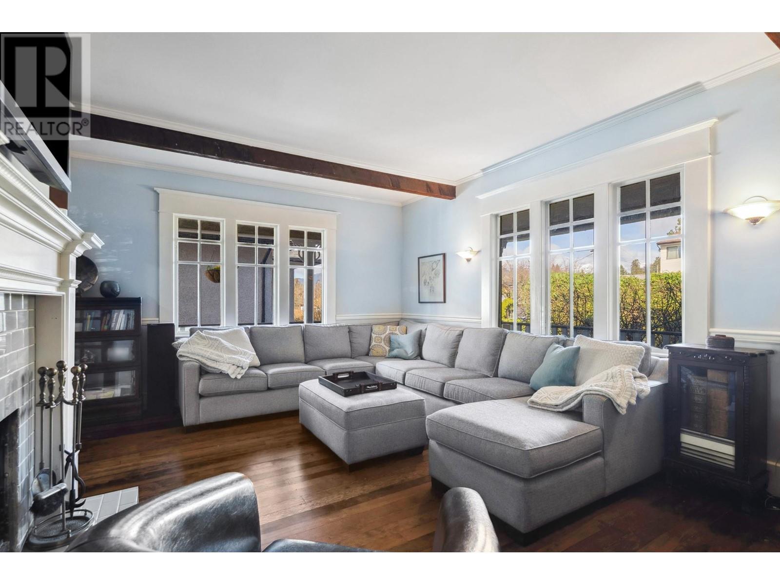 Property at 341 W 22ND STREET image 5