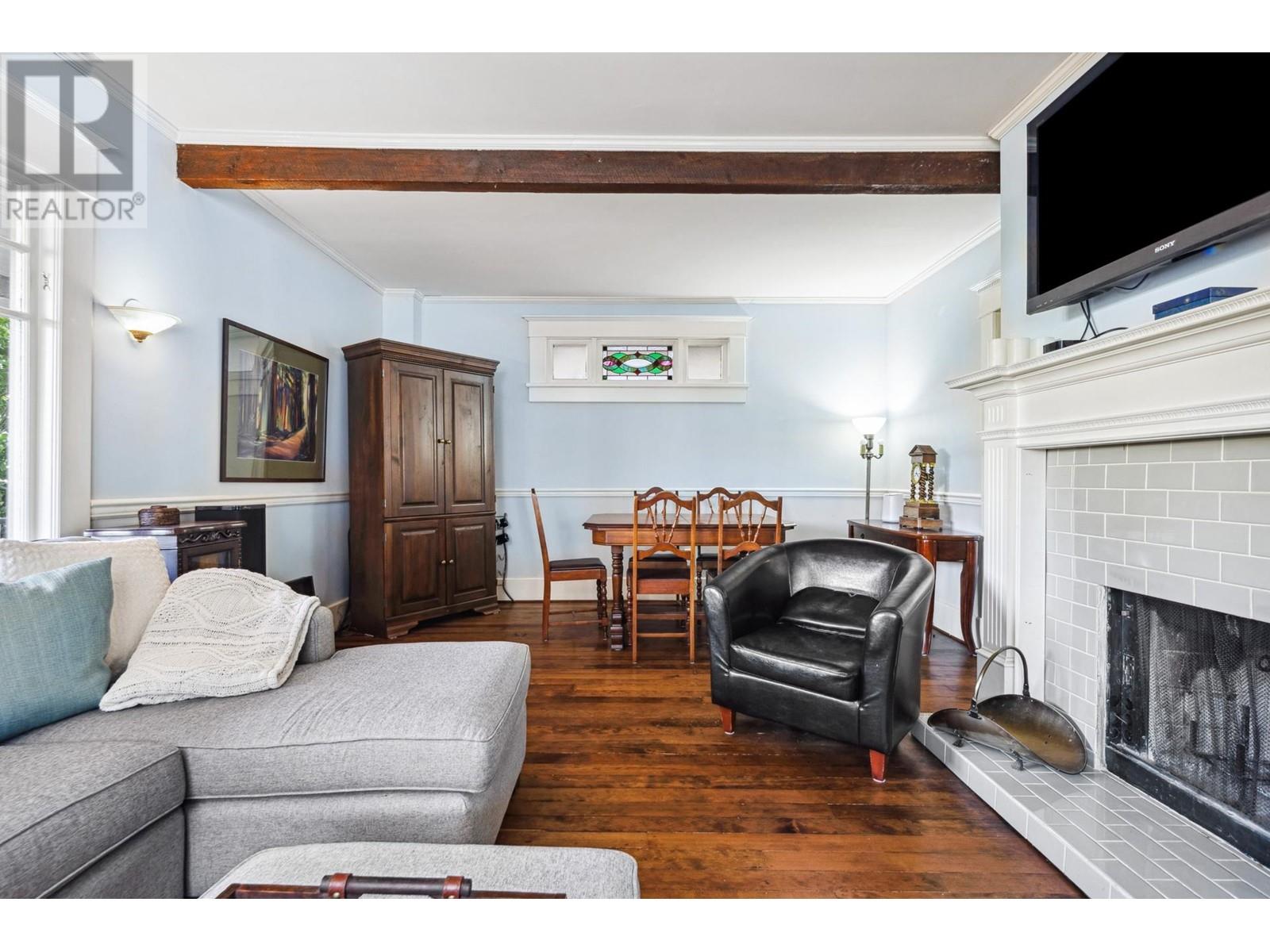341 W 22nd Street, North Vancouver, British Columbia  V7M 2A3 - Photo 7 - R2979967