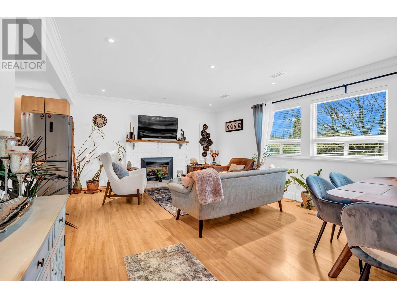 2322 Kirkstone Road, North Vancouver, British Columbia  V7J 3M3 - Photo 3 - R2979976