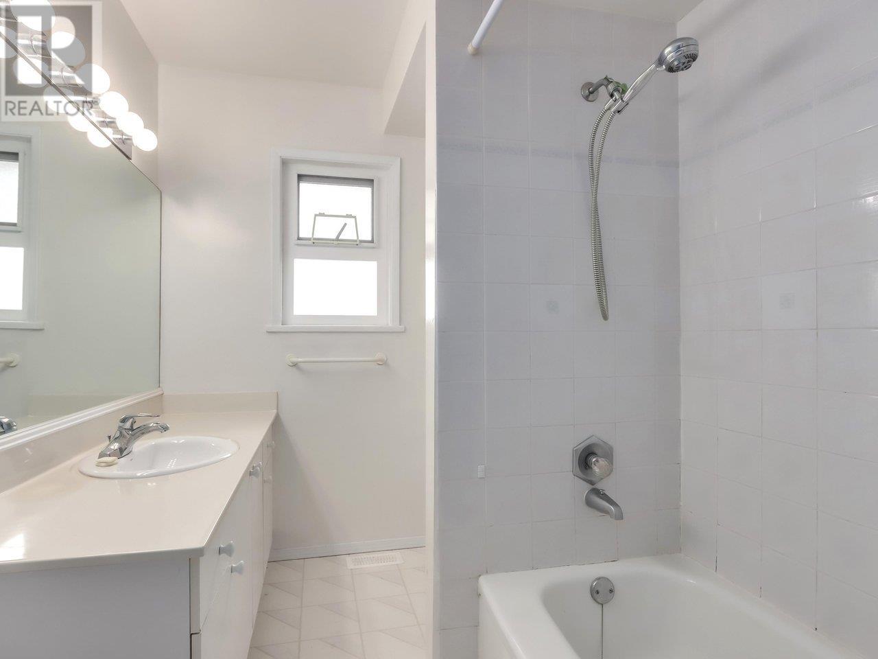 2984 Plymouth Drive, North Vancouver, British Columbia  V7H 1C7 - Photo 22 - R2979993