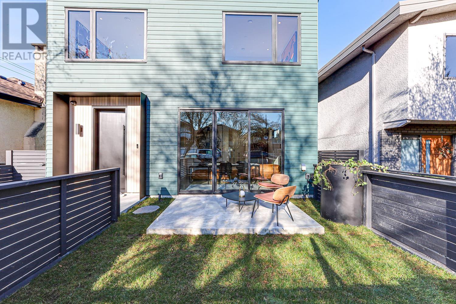 Listing Picture 2 of 23 : 1 2709 NAPIER STREET, Vancouver / 溫哥華 - 魯藝地產 Yvonne Lu Group - MLS Medallion Club Member