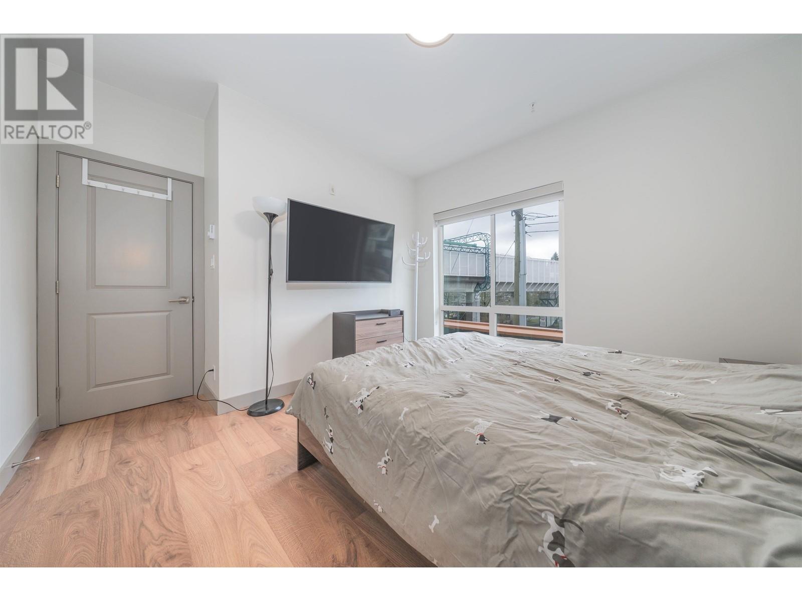 201 6968 Royal Oak Avenue, Burnaby, British Columbia  V5J 4J2 - Photo 11 - R2979832