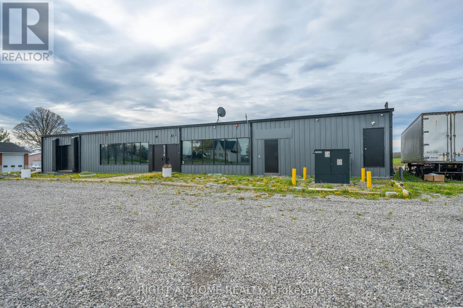 8268 Highway #20, Grimsby, Ontario  L0R 2A0 - Photo 6 - X12030032