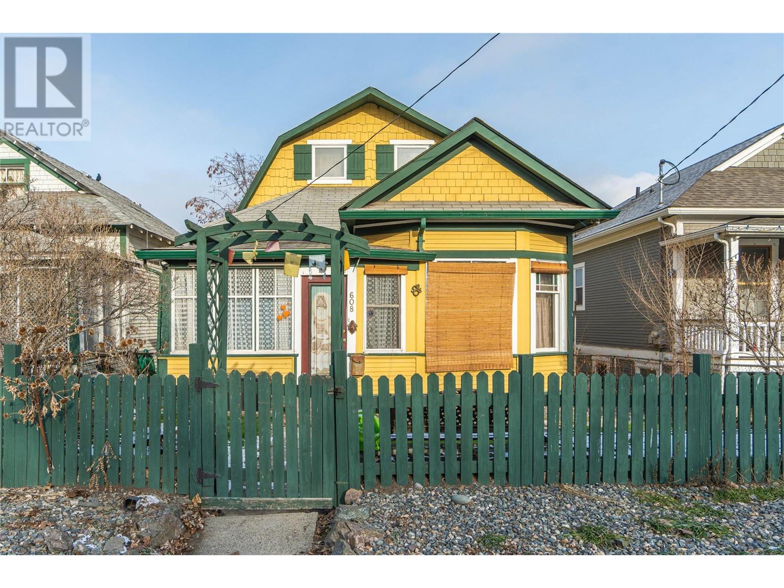 Property at 608 St Paul Street image 2