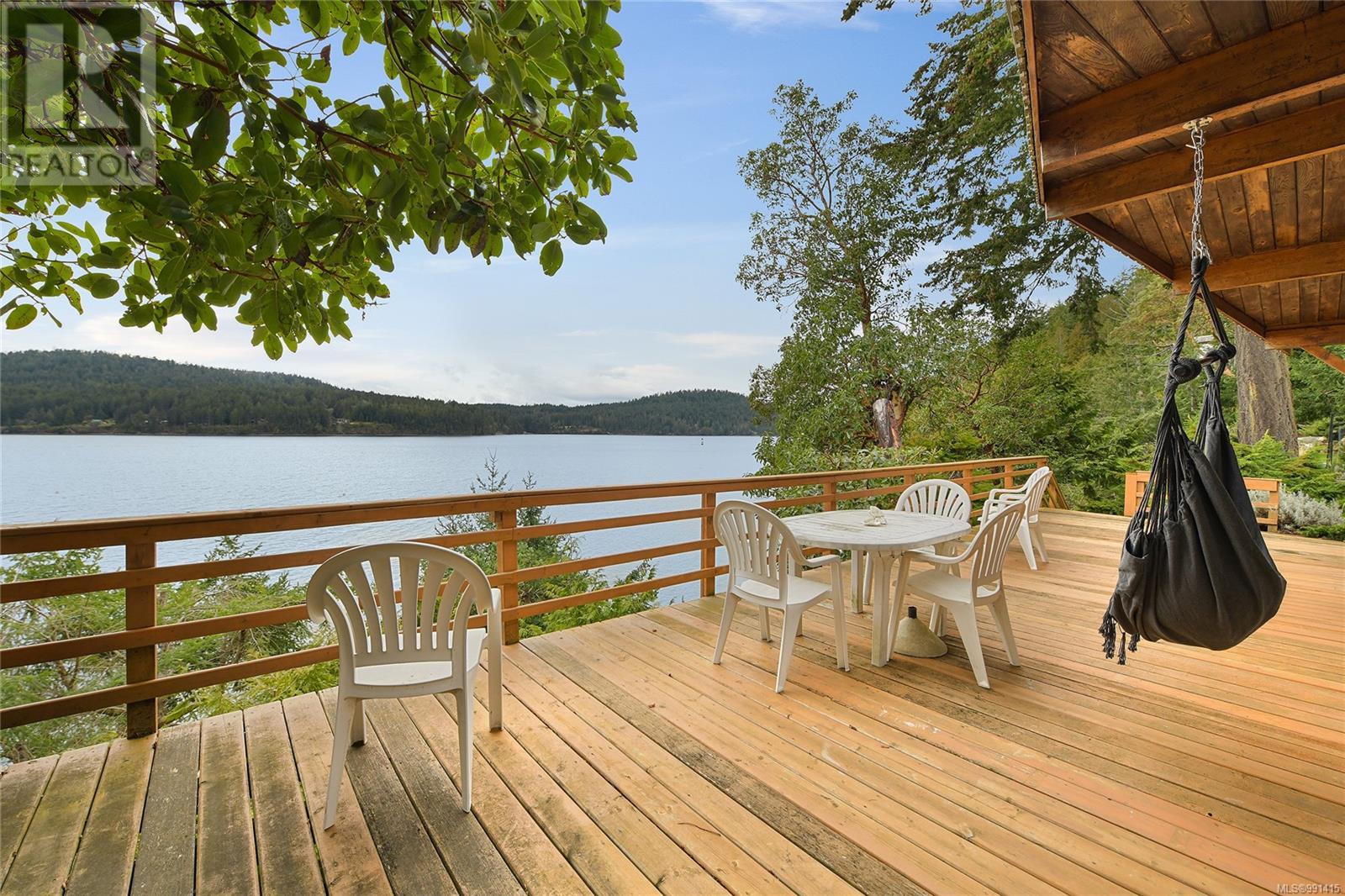 524 Bay Trnabt, Mayne Island, British Columbia  V0N 2J2 - Photo 2 - 991415