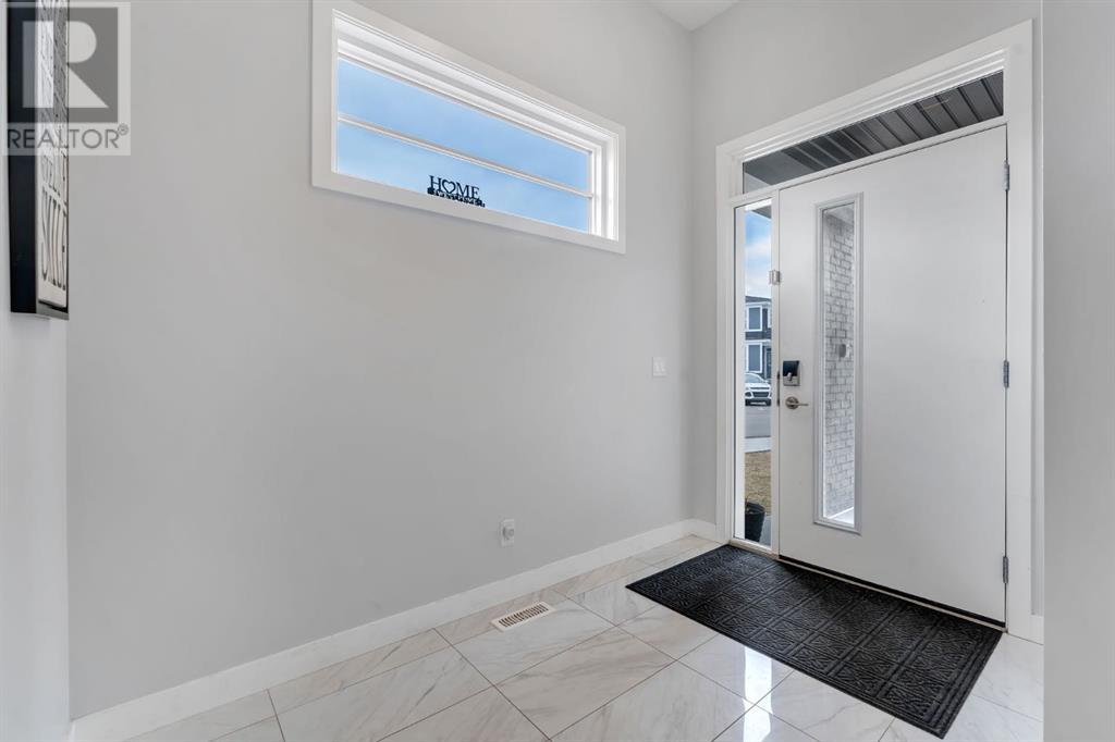 114 Corner Meadows Grove Ne, Calgary, Alberta  T3N 2C3 - Photo 12 - A2202325