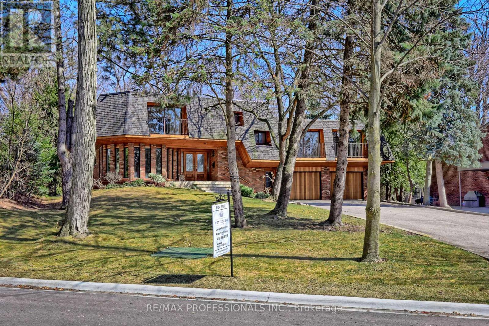 44 PHEASANT LANE, Toronto, Ontario