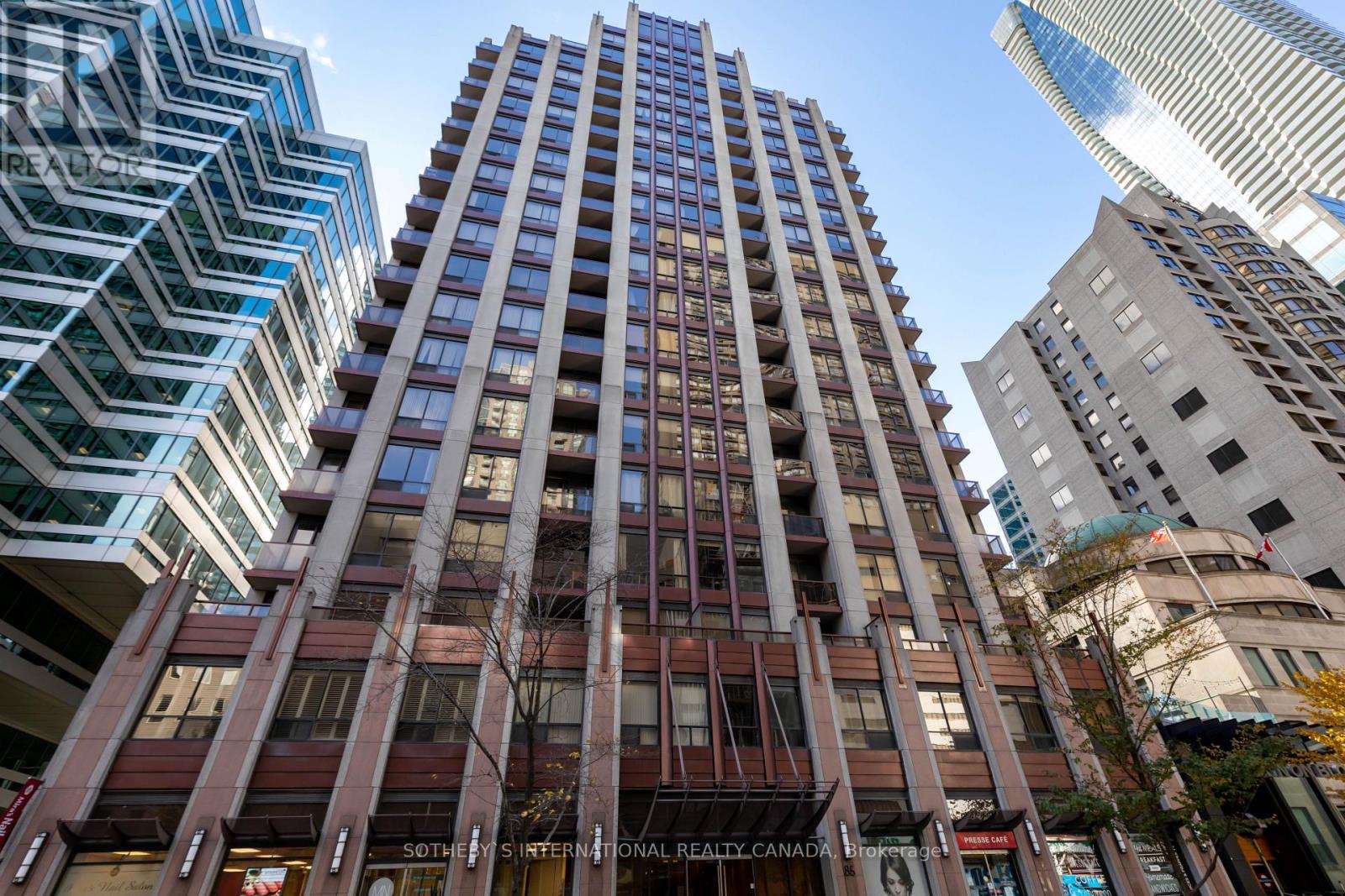 2004 - 85 BLOOR STREET E, Toronto, Ontario