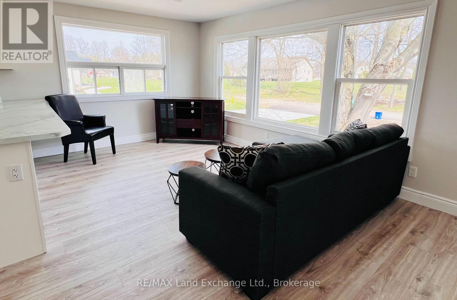 782 Somerville Street, Huron-Kinloss, Ontario  N0G 2H0 - Photo 10 - X11998842