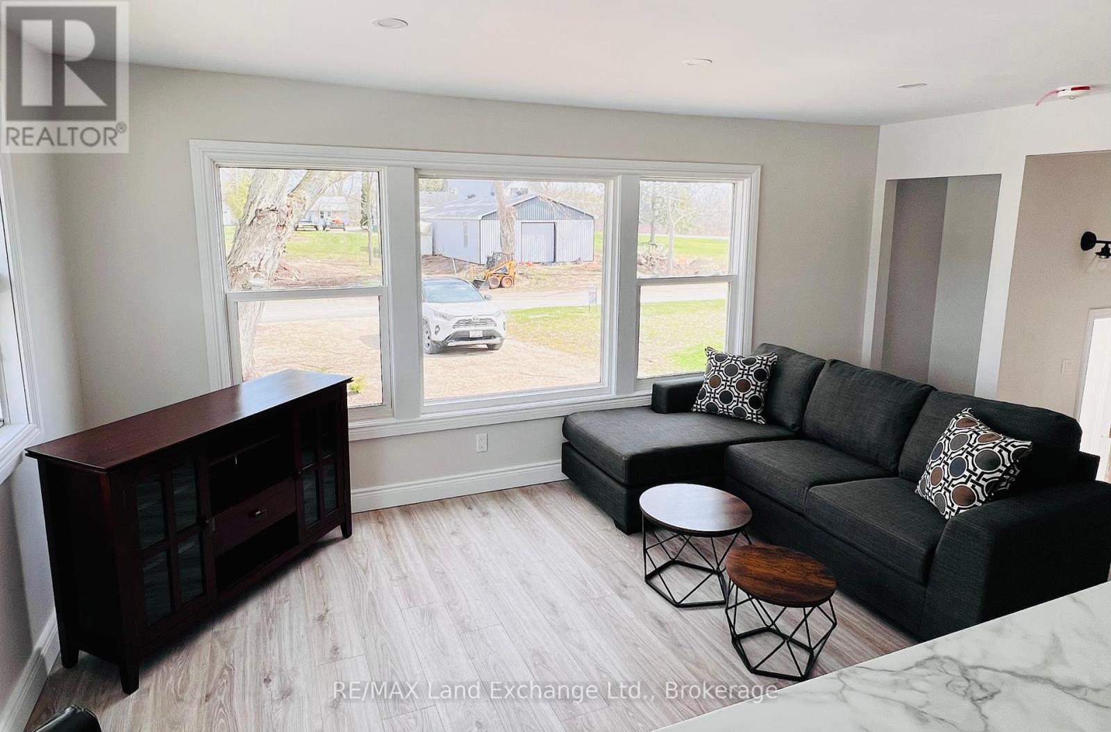 782 Somerville Street, Huron-Kinloss, Ontario  N0G 2H0 - Photo 11 - X11998842