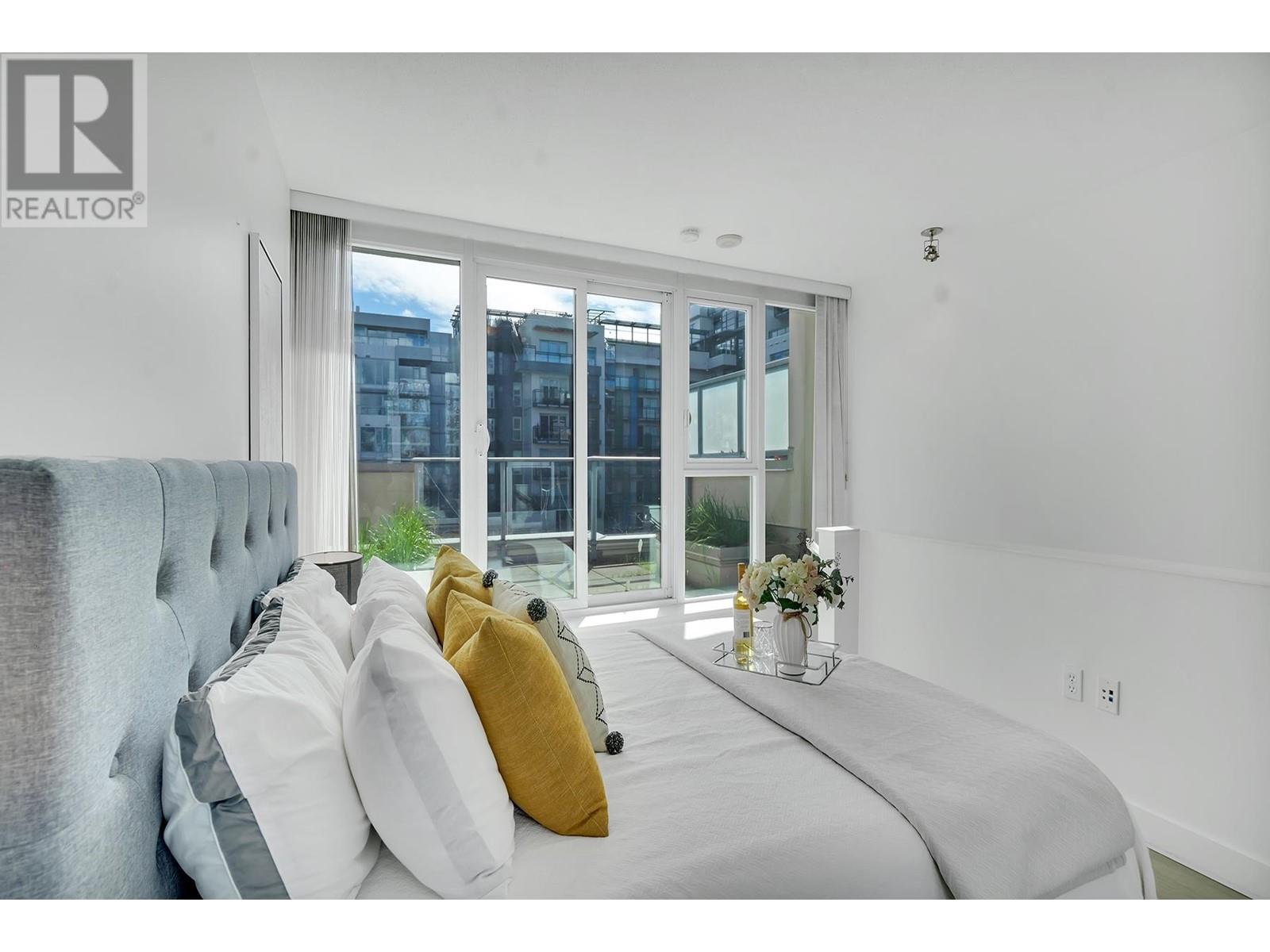 Listing Picture 26 of 33 : 332 W 1ST AVENUE, Vancouver / 溫哥華 - 魯藝地產 Yvonne Lu Group - MLS Medallion Club Member