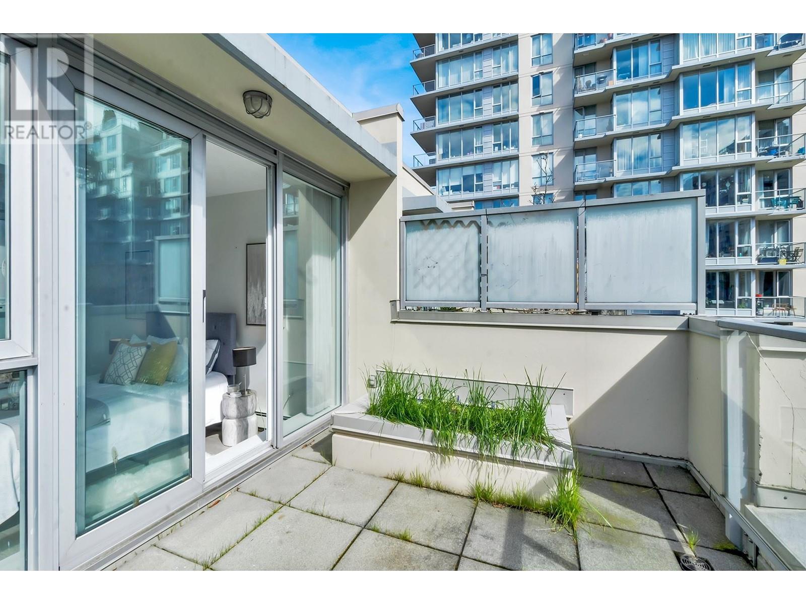 Listing Picture 29 of 33 : 332 W 1ST AVENUE, Vancouver / 溫哥華 - 魯藝地產 Yvonne Lu Group - MLS Medallion Club Member