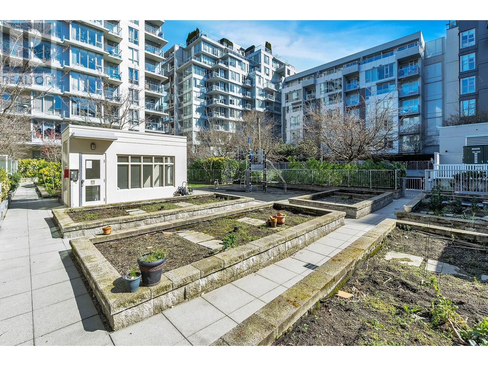 Listing Picture 31 of 33 : 332 W 1ST AVENUE, Vancouver / 溫哥華 - 魯藝地產 Yvonne Lu Group - MLS Medallion Club Member