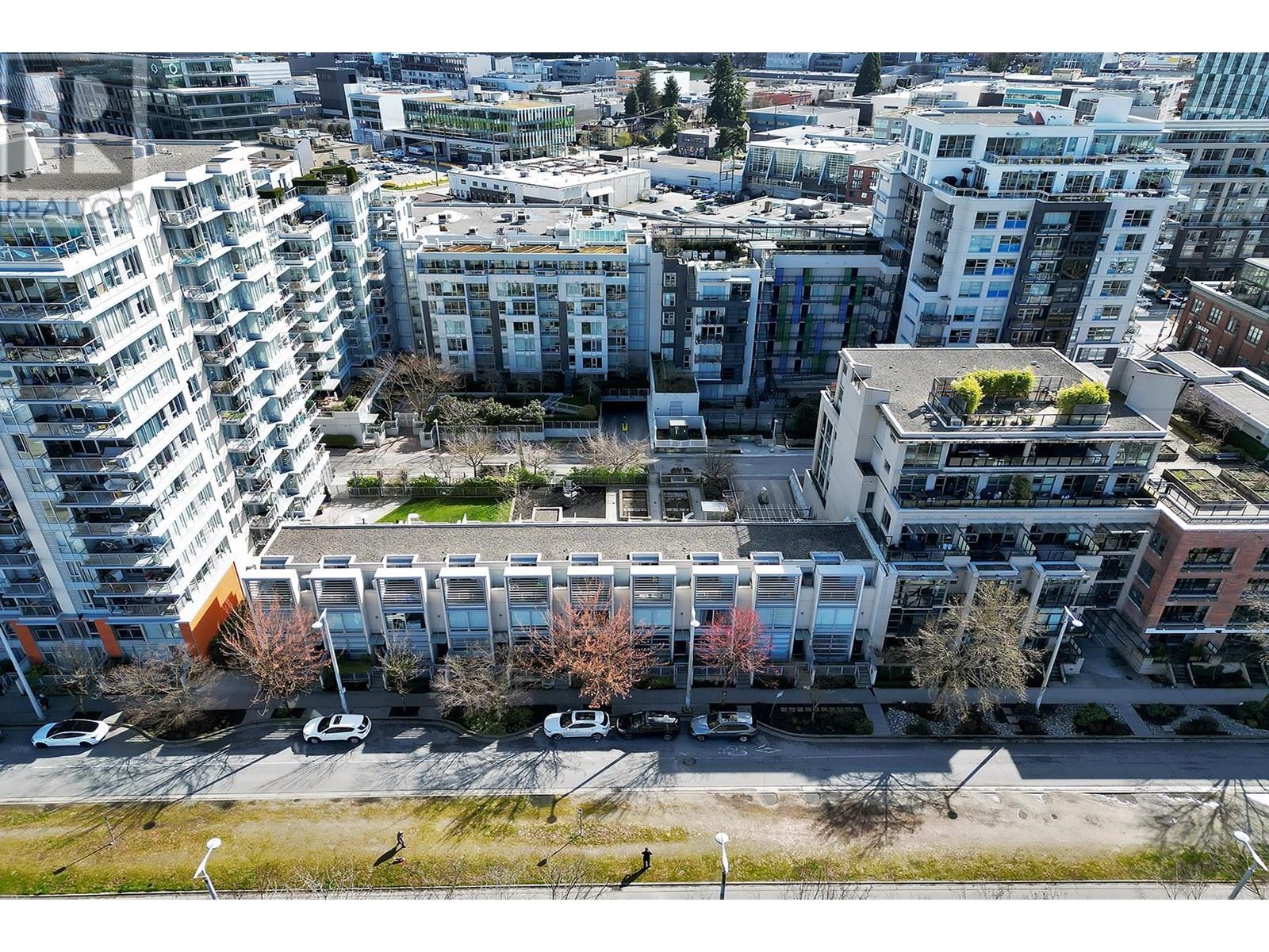 Listing Picture 33 of 33 : 332 W 1ST AVENUE, Vancouver / 溫哥華 - 魯藝地產 Yvonne Lu Group - MLS Medallion Club Member