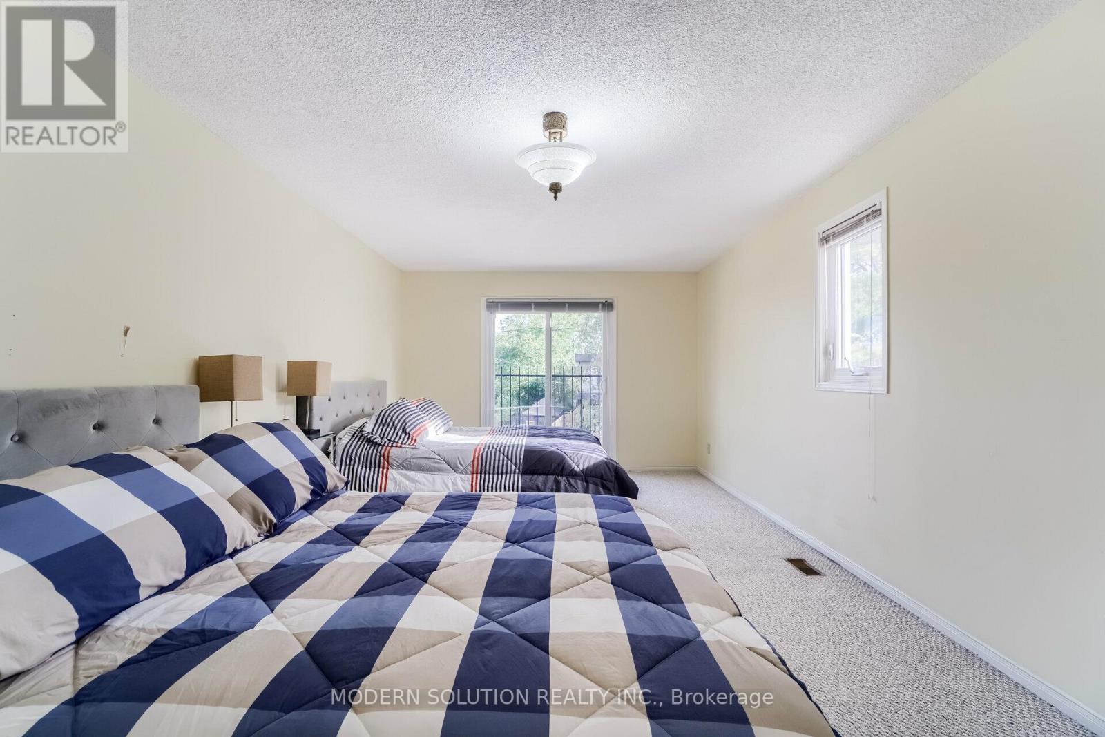 617 Curzon Avenue, Mississauga, Ontario  L5G 1P8 - Photo 34 - W12015706